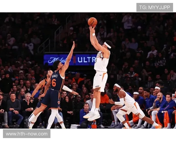 布克上半场低迷仅3分 下半场狂飙29分仍憾失绝杀